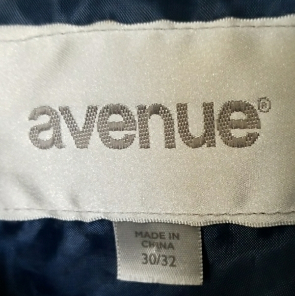 Avenue blue soft filled quilted jacket 30/32 - Picture 2 of 8